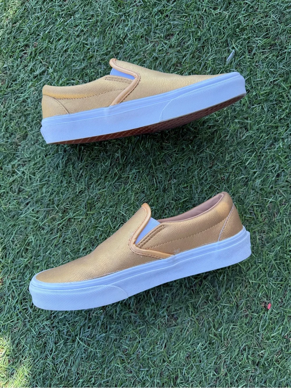 VANS Gold Leather Slip-on Leather Sneakers Sz (7 WM- 5.5 M)
